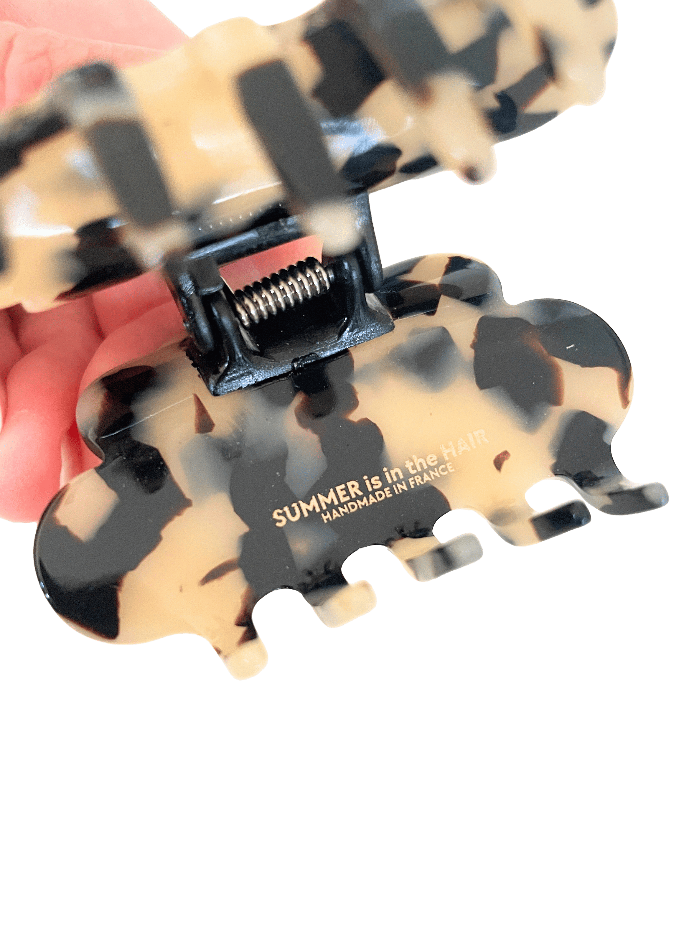 Classic Beige Cloud Hair Clip 23 DEGRES No color