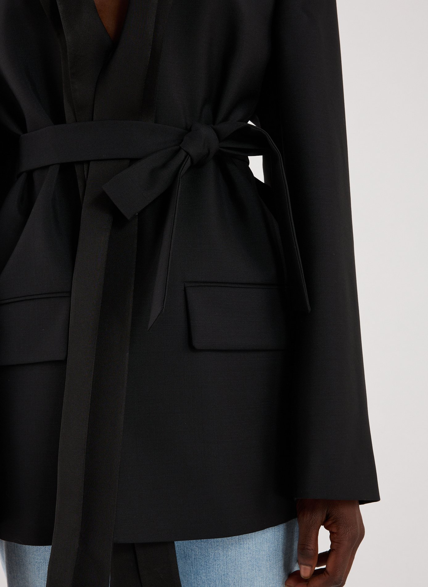 Veste de costume à revers en satin ROHE FRAMES Noir