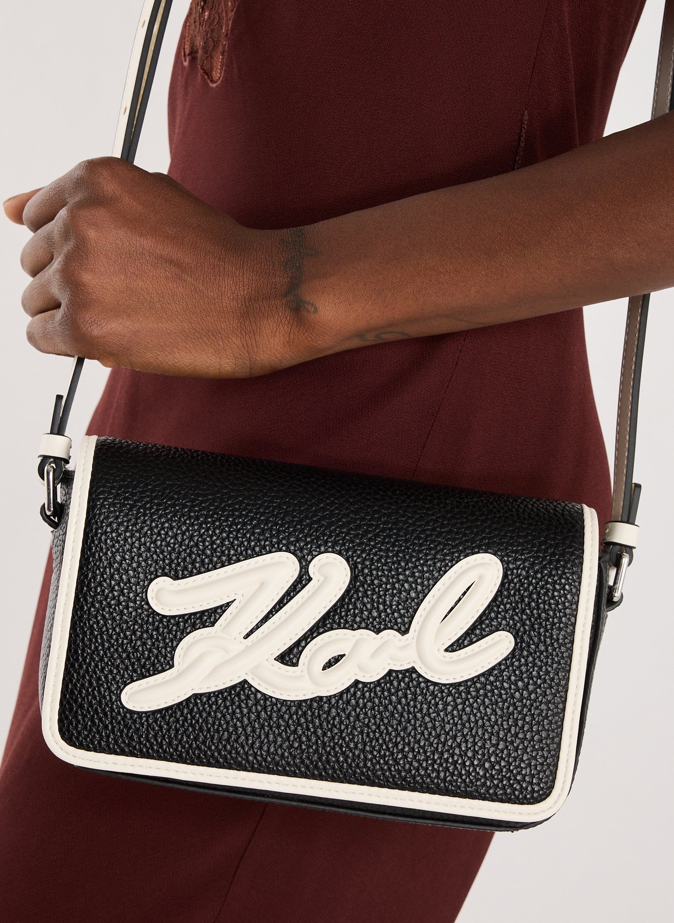 Sac à bandoulière  KARL LAGERFELD Noir