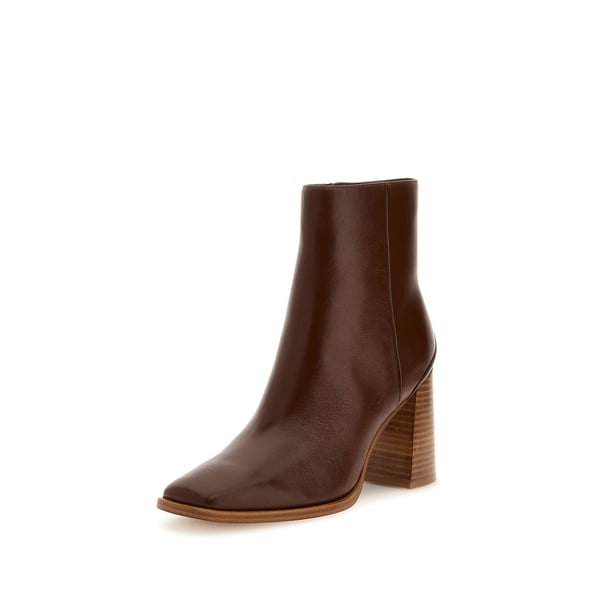 Bottines à talon biseauté