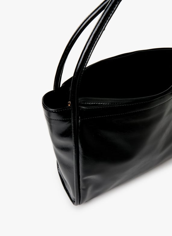 Sac cabas craquelé | Noir by AU PRINTEMPS PARIS Sac cabas craquelé Noir