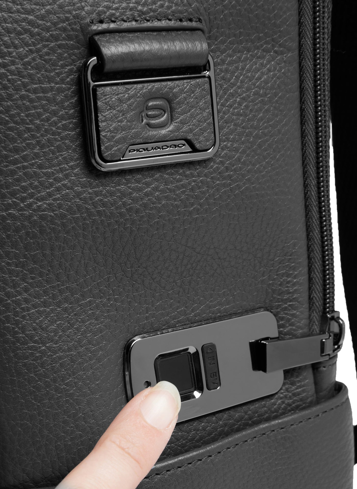 Sac à dos de voyage personnalisable PIQUADRO Noir