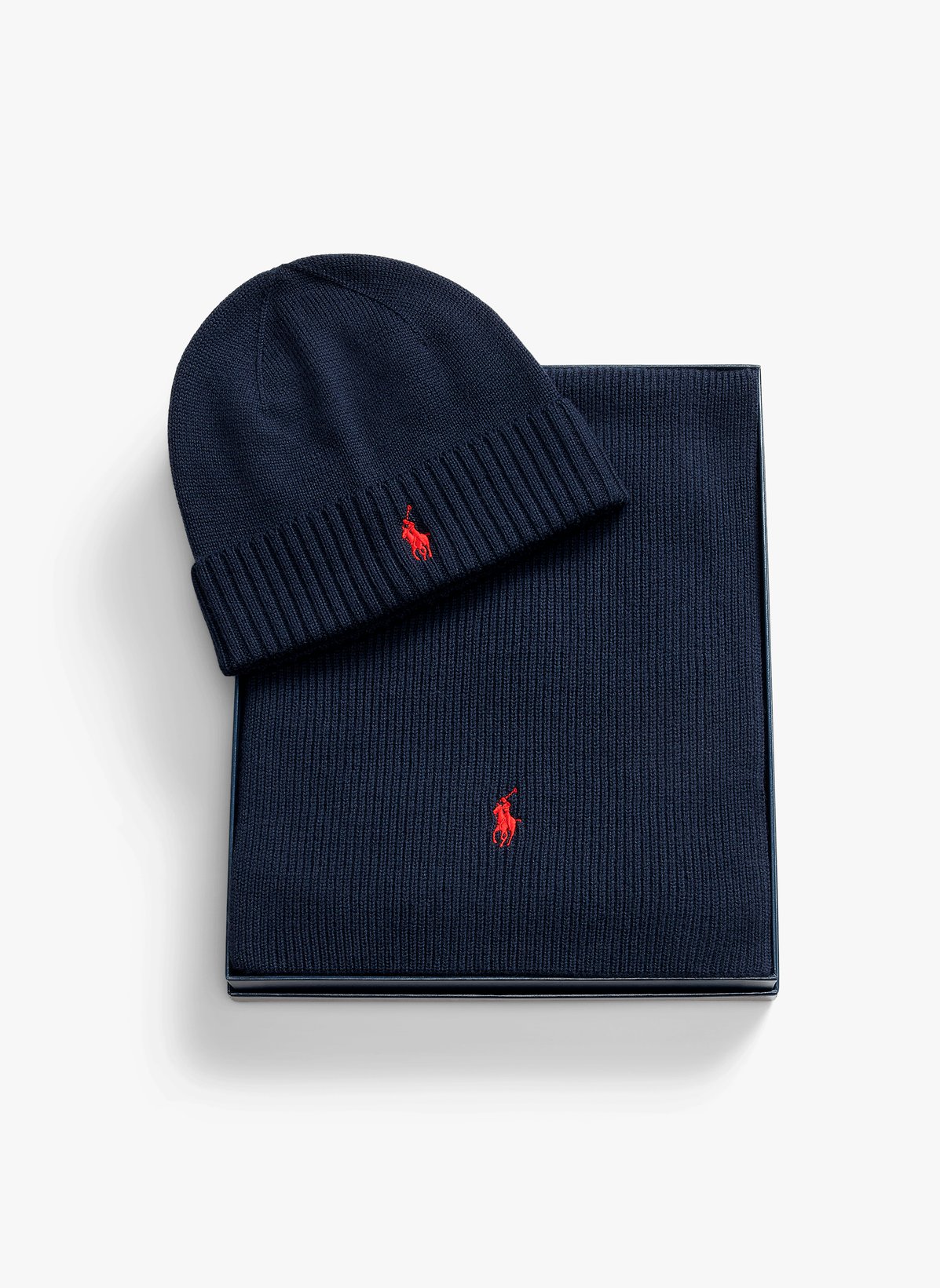 Polo Echarpe et bonnet en laine