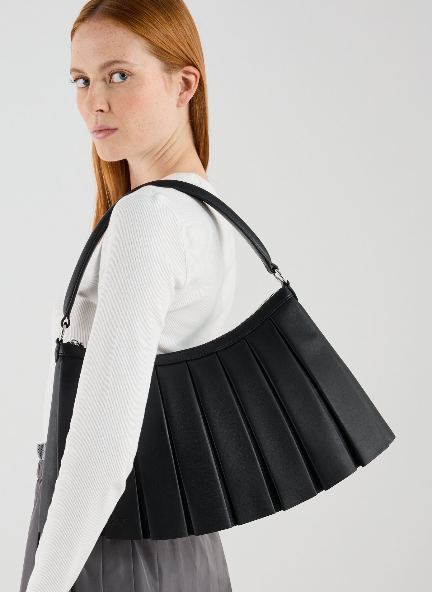 Grand sac Lenglen porté épaule plissé en cuir LACOSTE Noir