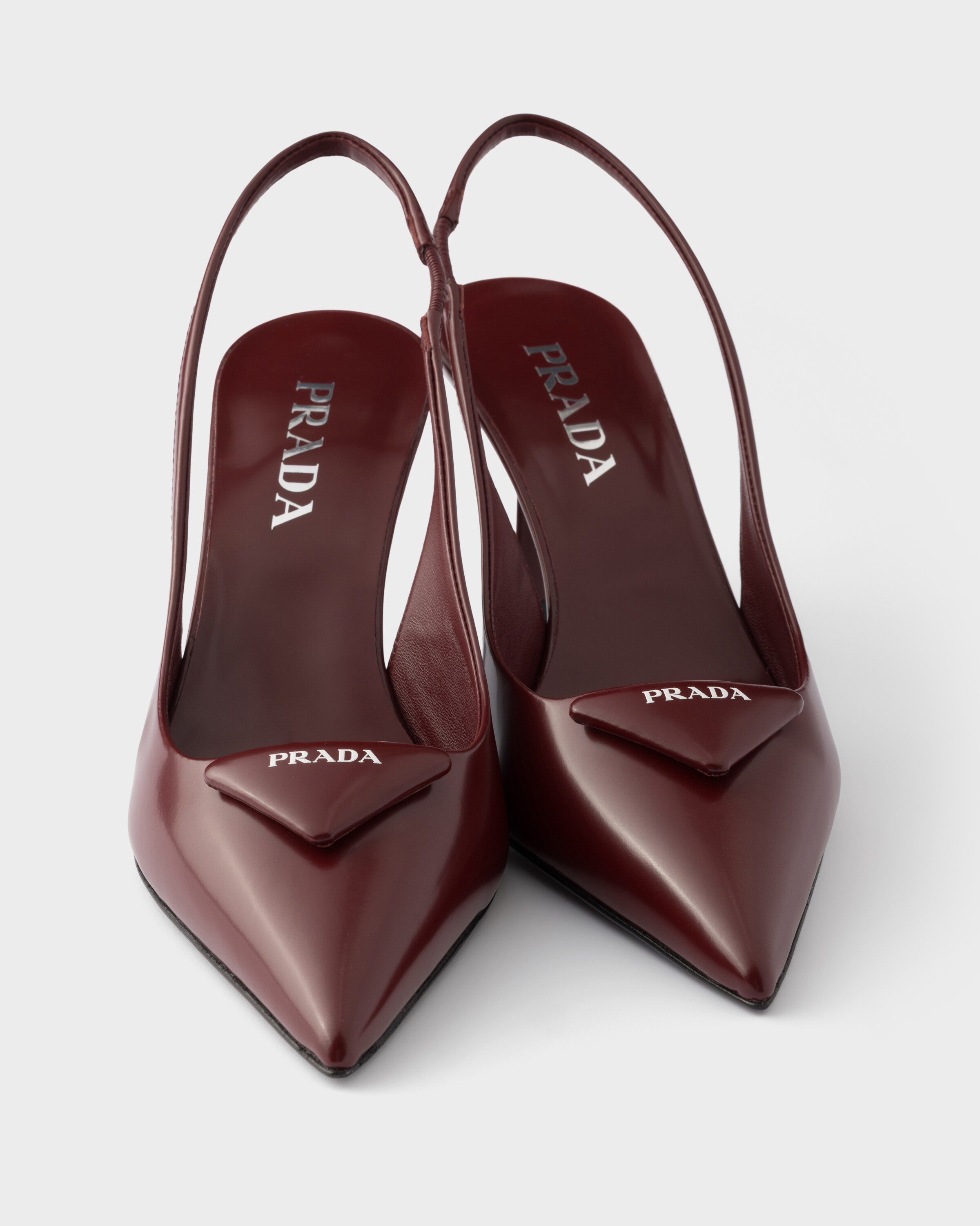 Escarpins à bride arrière en cuir brossé PRADA Rouge