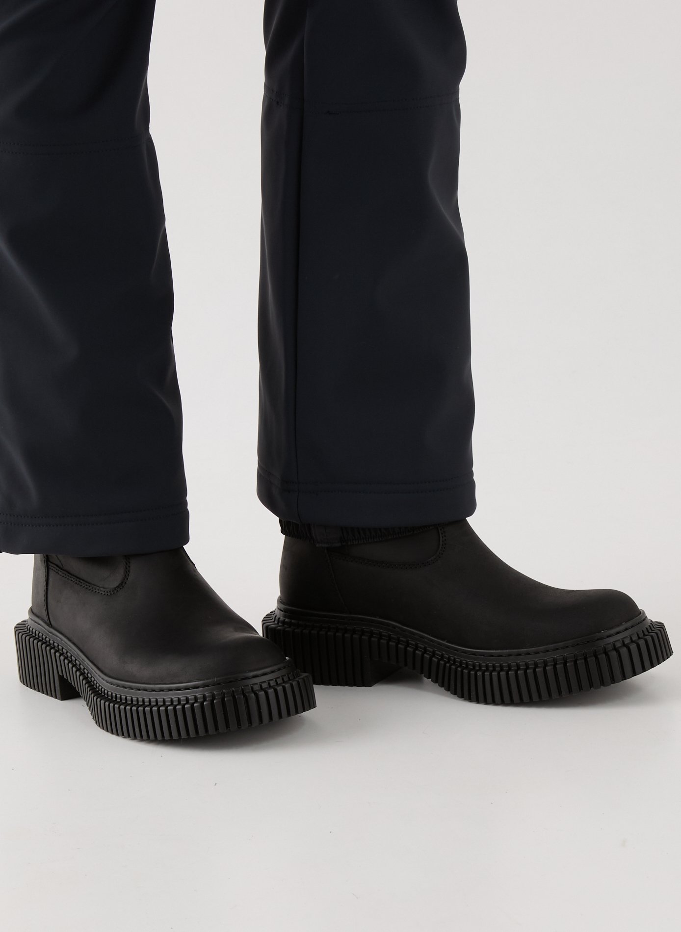 Boots unies crantées en cuir CAMPER Noir