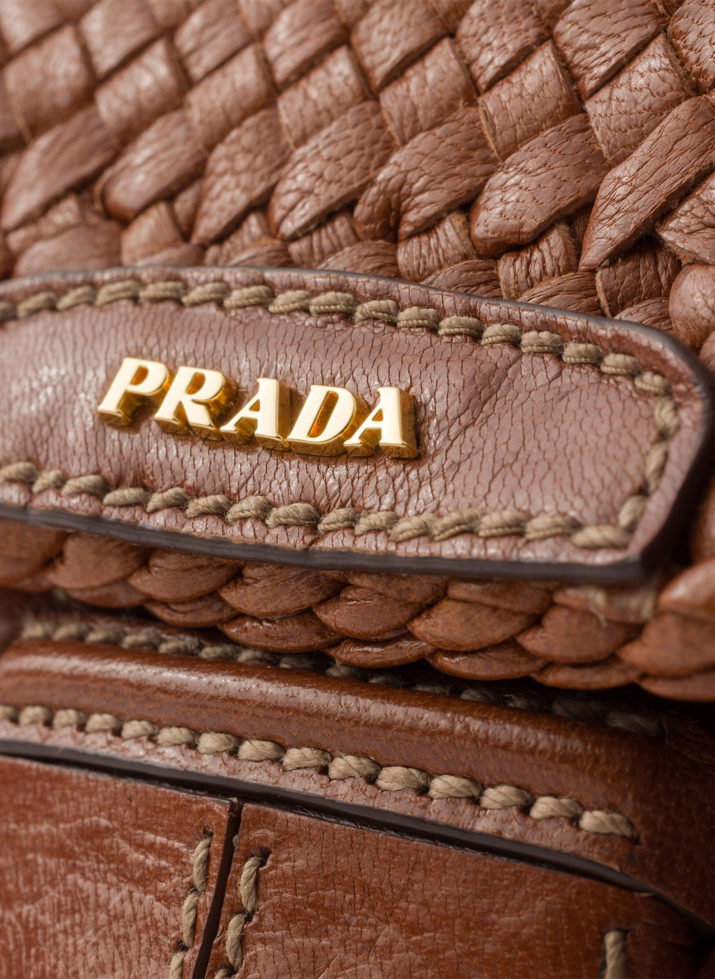 Mini sac à bandoulière en cuir tressé PRADA Marron