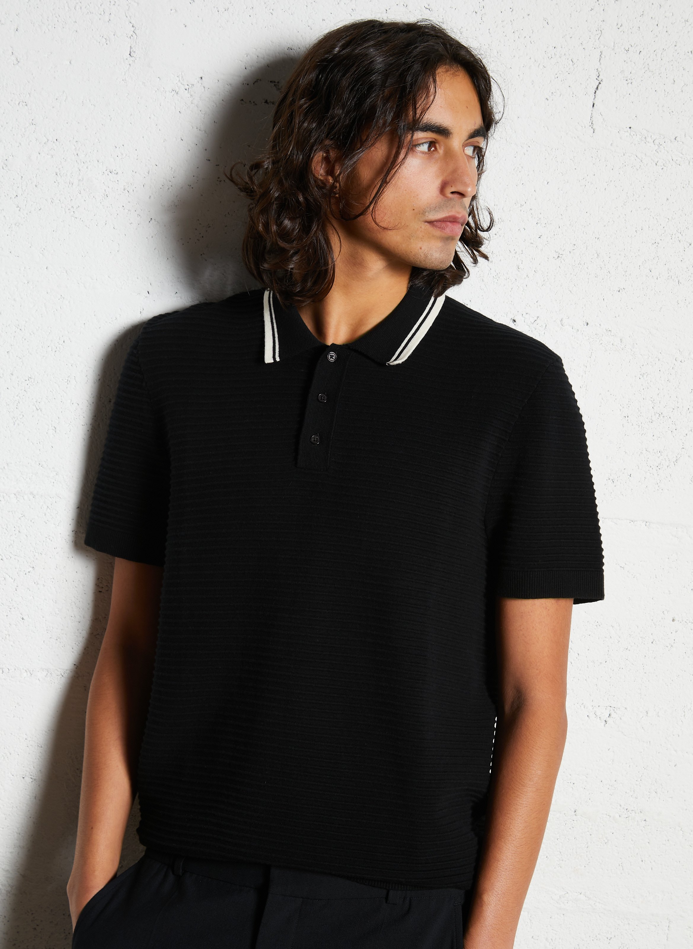 Polo manches courtes uni à col rayé IKKS Noir