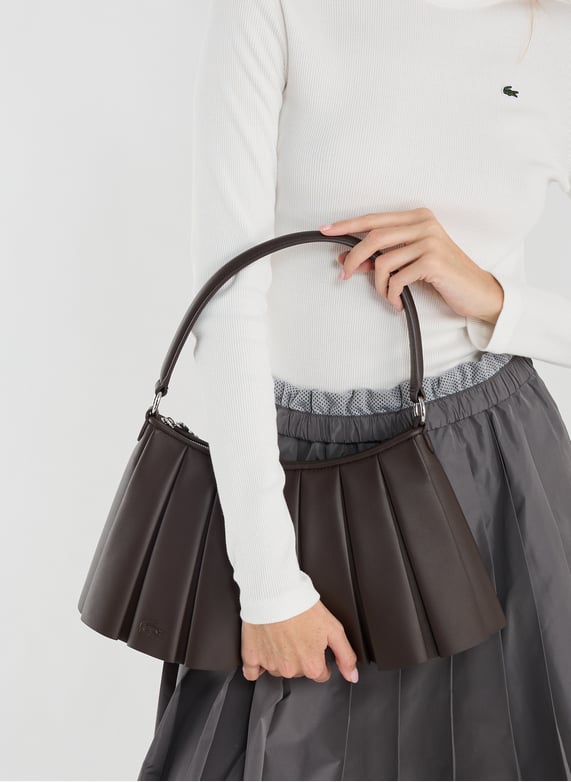 Sac moyen Lenglen plissé en cuir | Marron by LACOSTE Sac moyen Lenglen plissé en cuir Marron