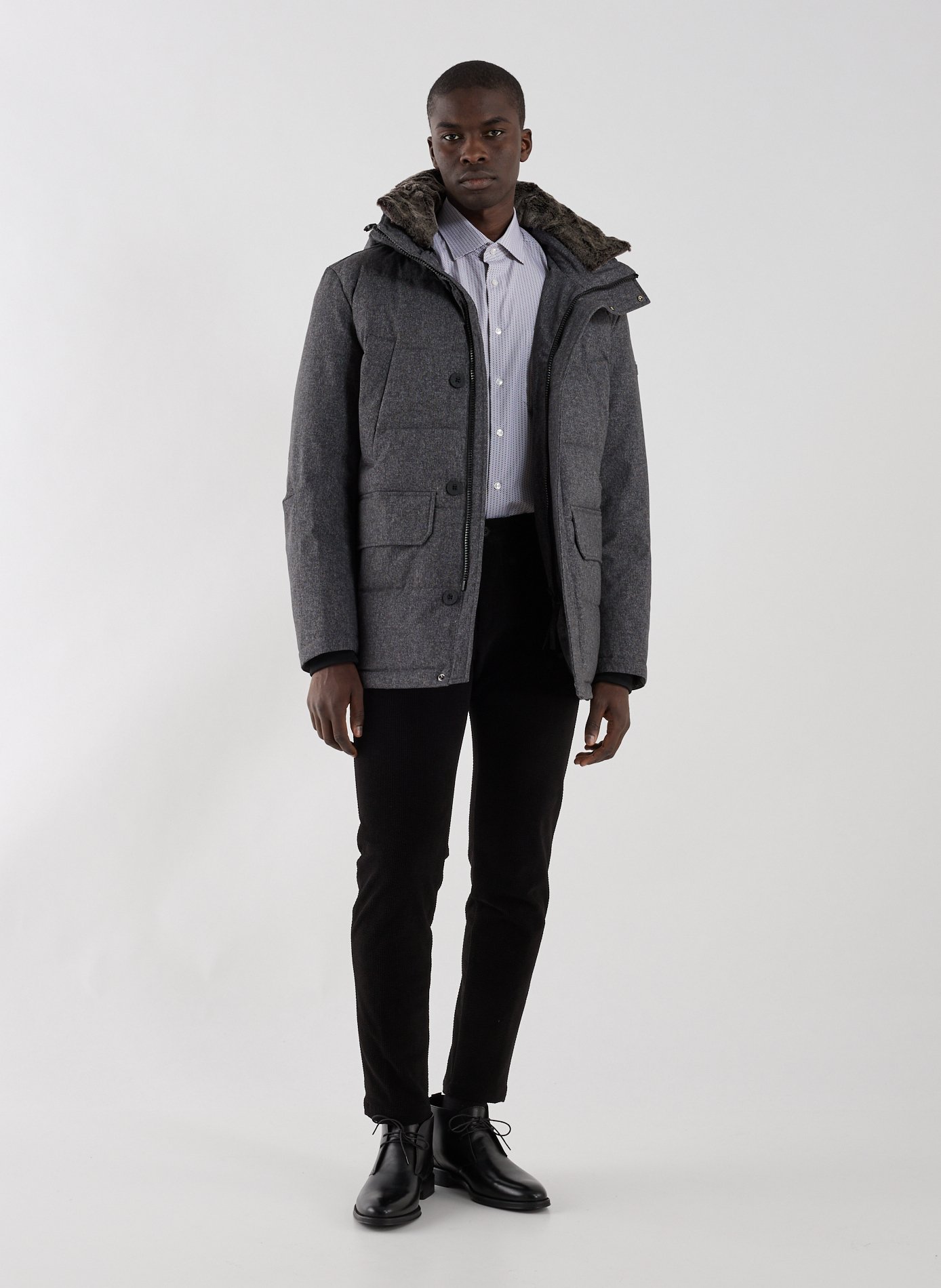 Quilted puffer jacket with hood. STRELLSON Blue