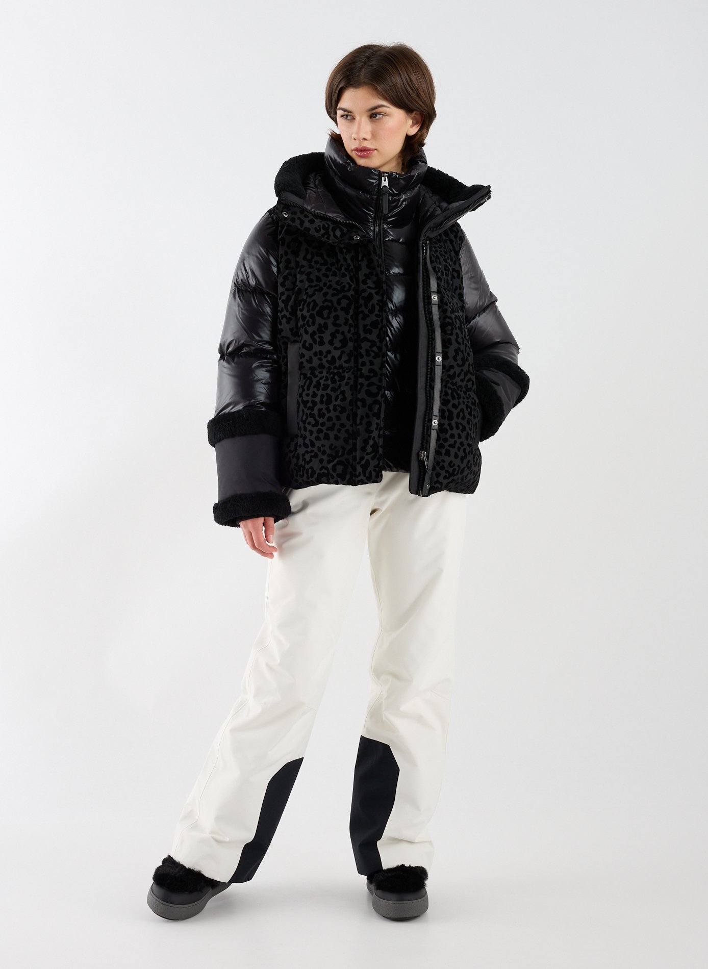 Doudoune courte Lydana à capuche MACKAGE Noir