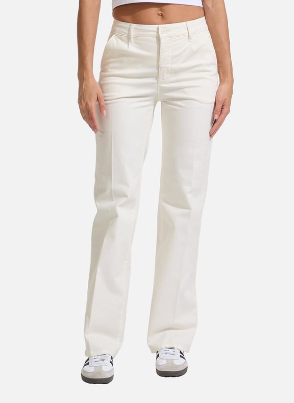 Pantalon Chino Beige by GUESS GUESS Pantalon Chino Beige