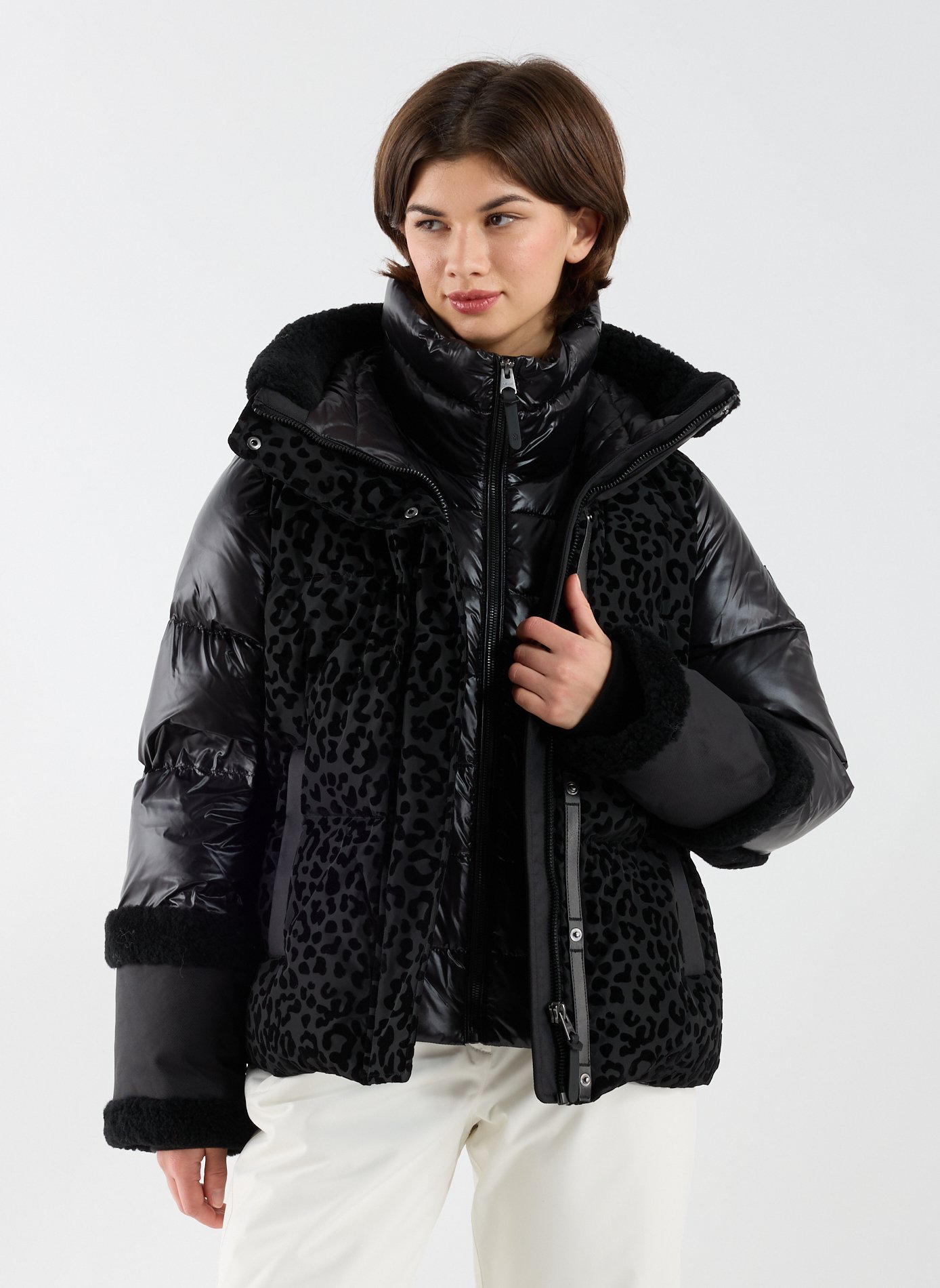 MACKAGE Doudoune courte Lydana à capuche Noir