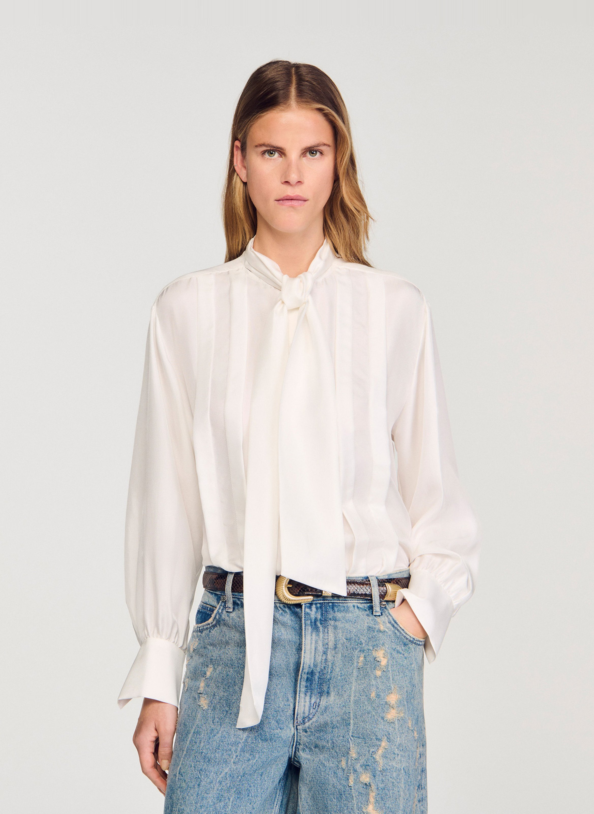 Blouse col lavallière en soie SANDRO Beige