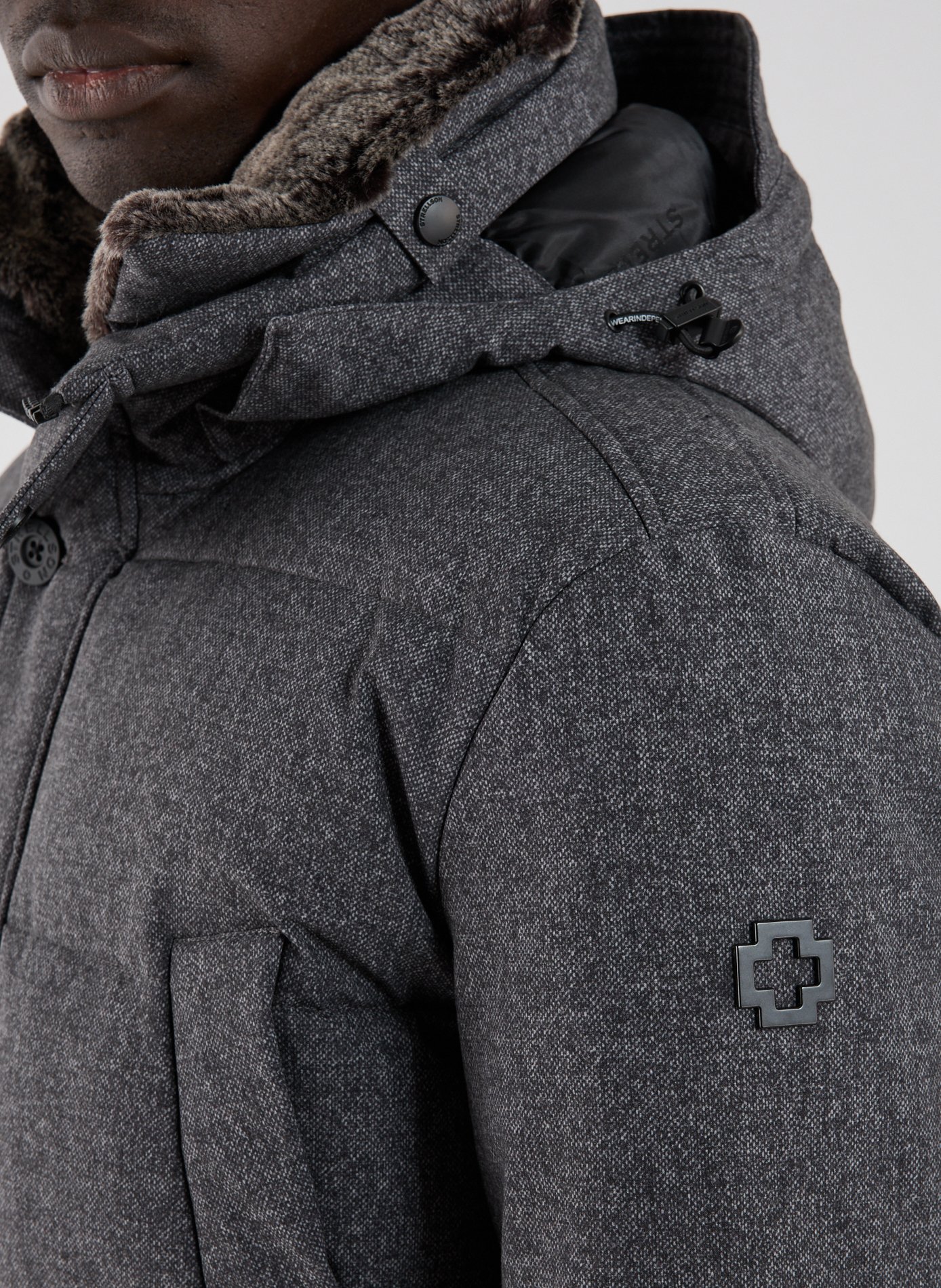 Quilted puffer jacket with hood. STRELLSON Blue