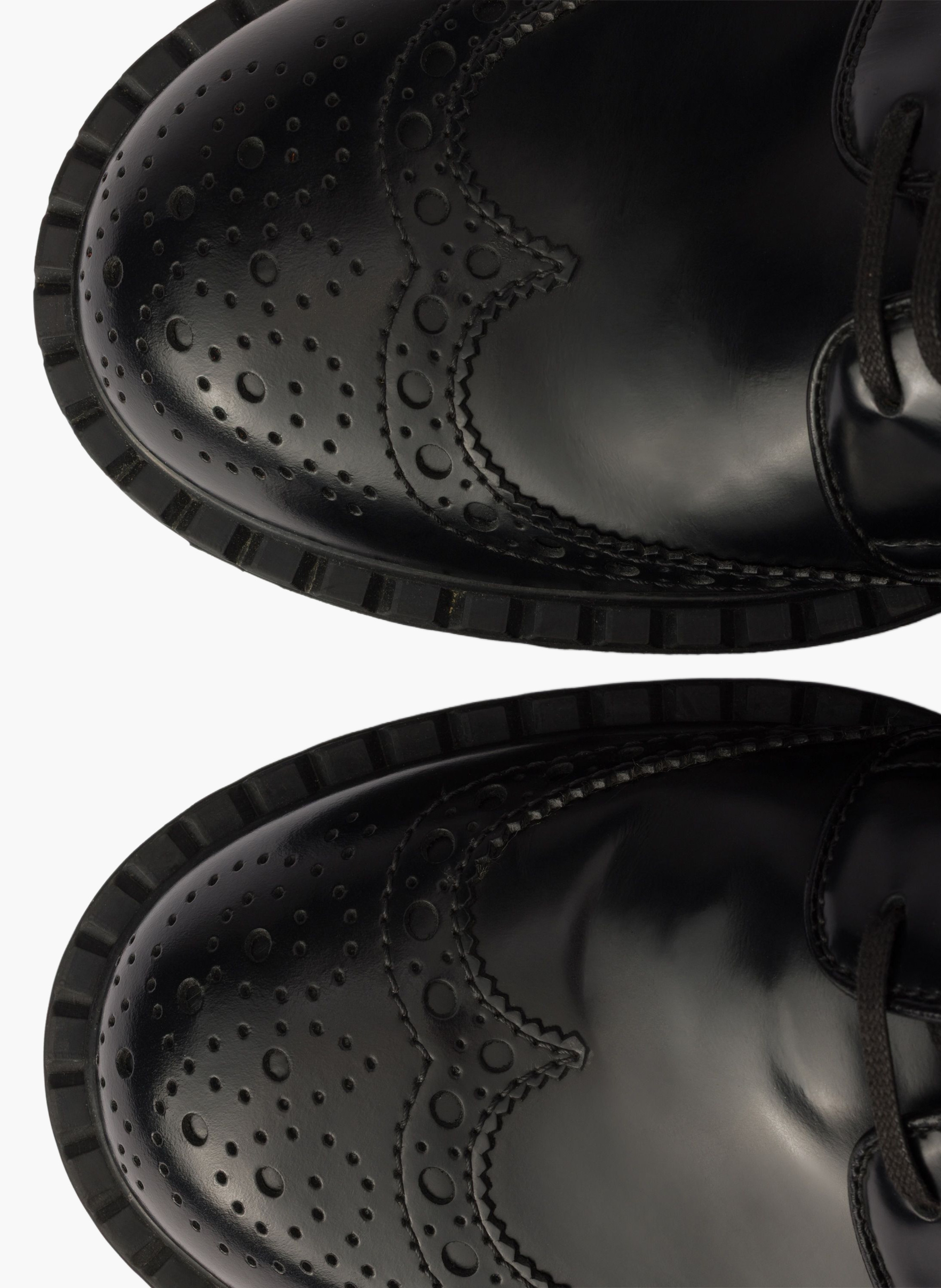 Derbies brogue en cuir brossé PRADA Noir