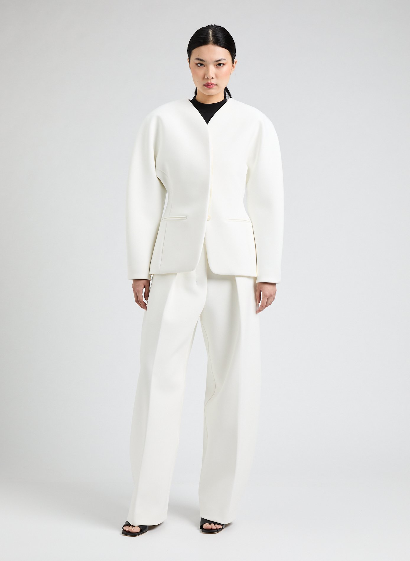 【関税込み】JACQUEMUS オフホワイト The Ovalo ベルト The Ovalo belt by JACQUEMUS | Official website