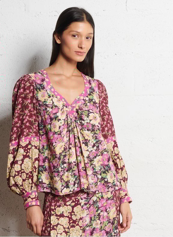 Blouse col v à imprimé floral iline Rouge by BA&SH BA&SH Blouse col v à imprimé floral iline Rouge