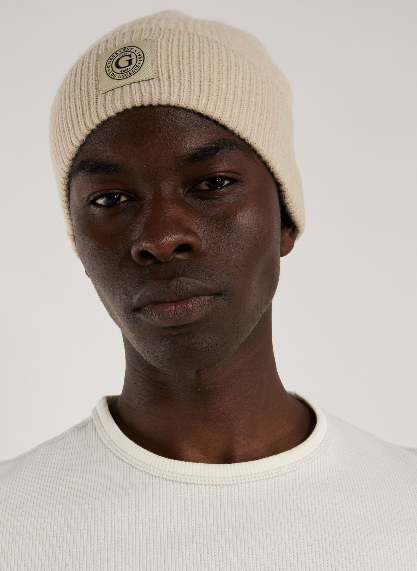 Ribbed cuffed beanie GUESS Beige