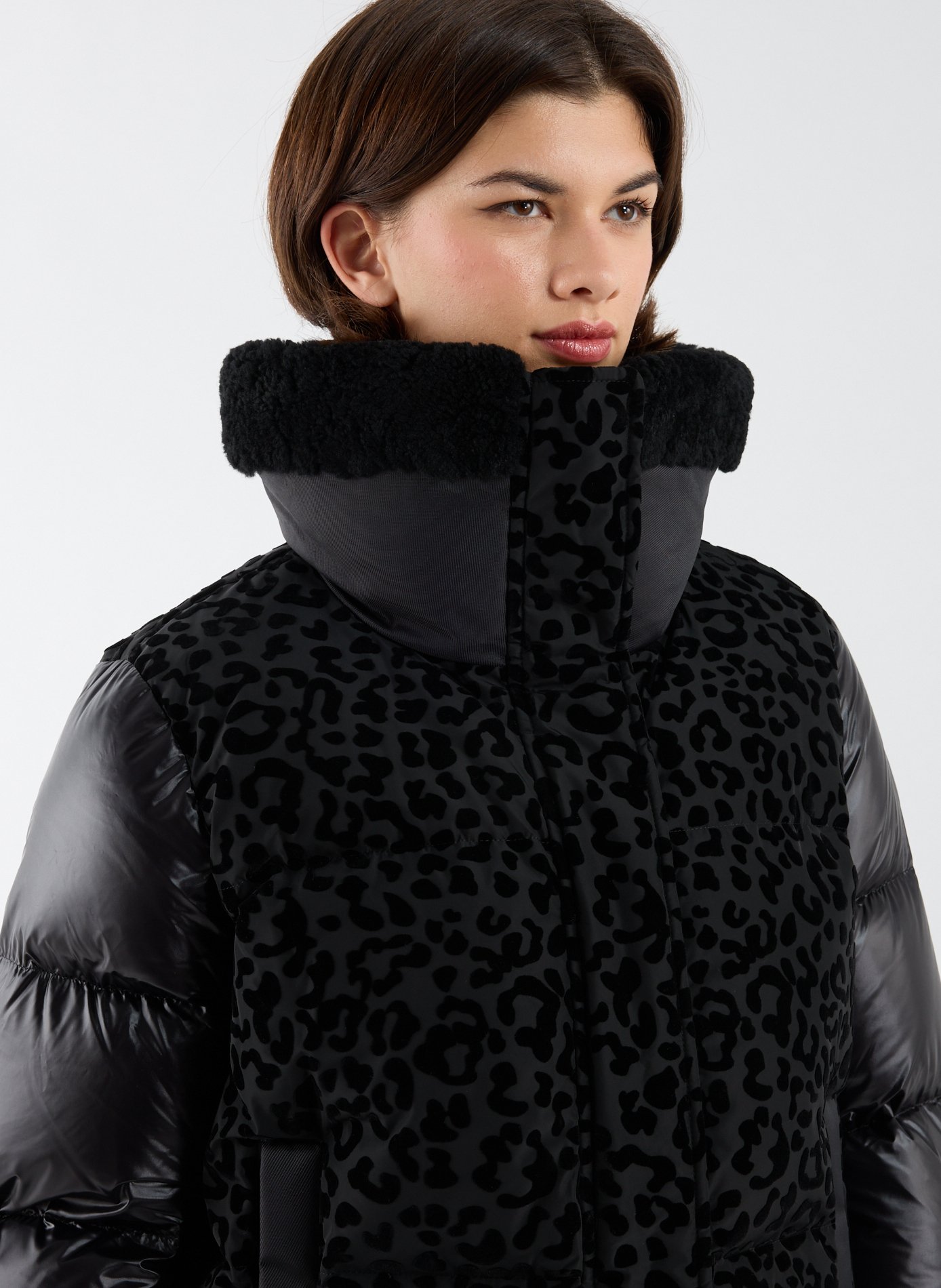 Doudoune courte Lydana à capuche MACKAGE Noir