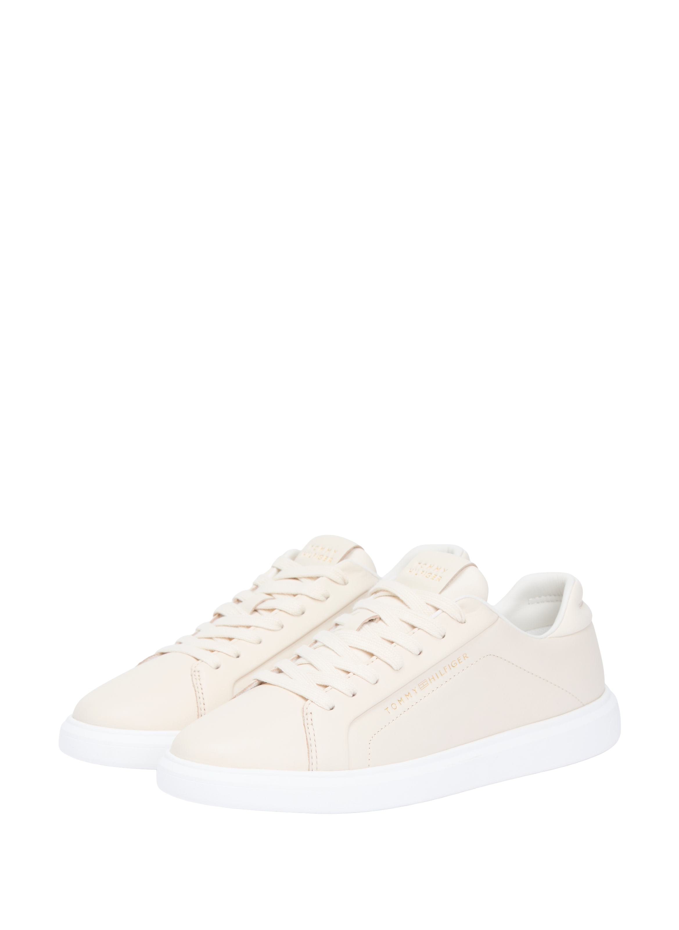 Baskets basse à lacet en cuir lisse Beige