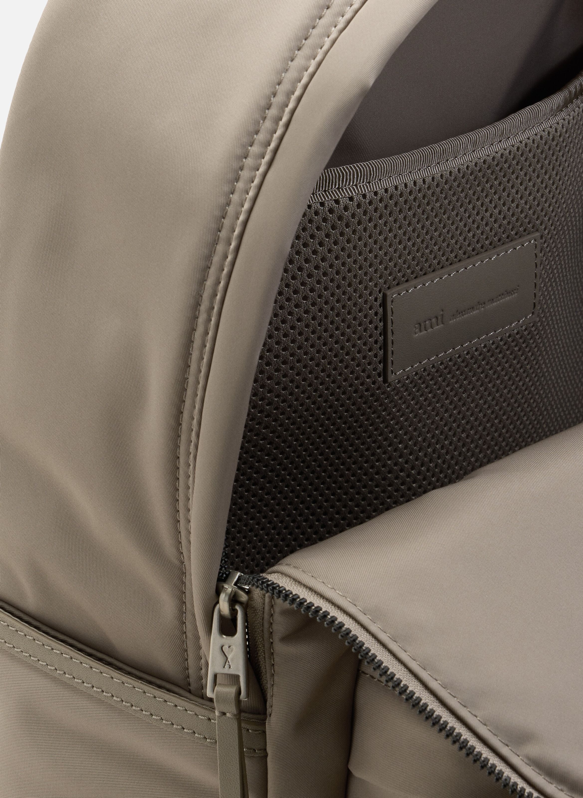 Sac à dos marcel unisexe en nylon AMI PARIS Gris