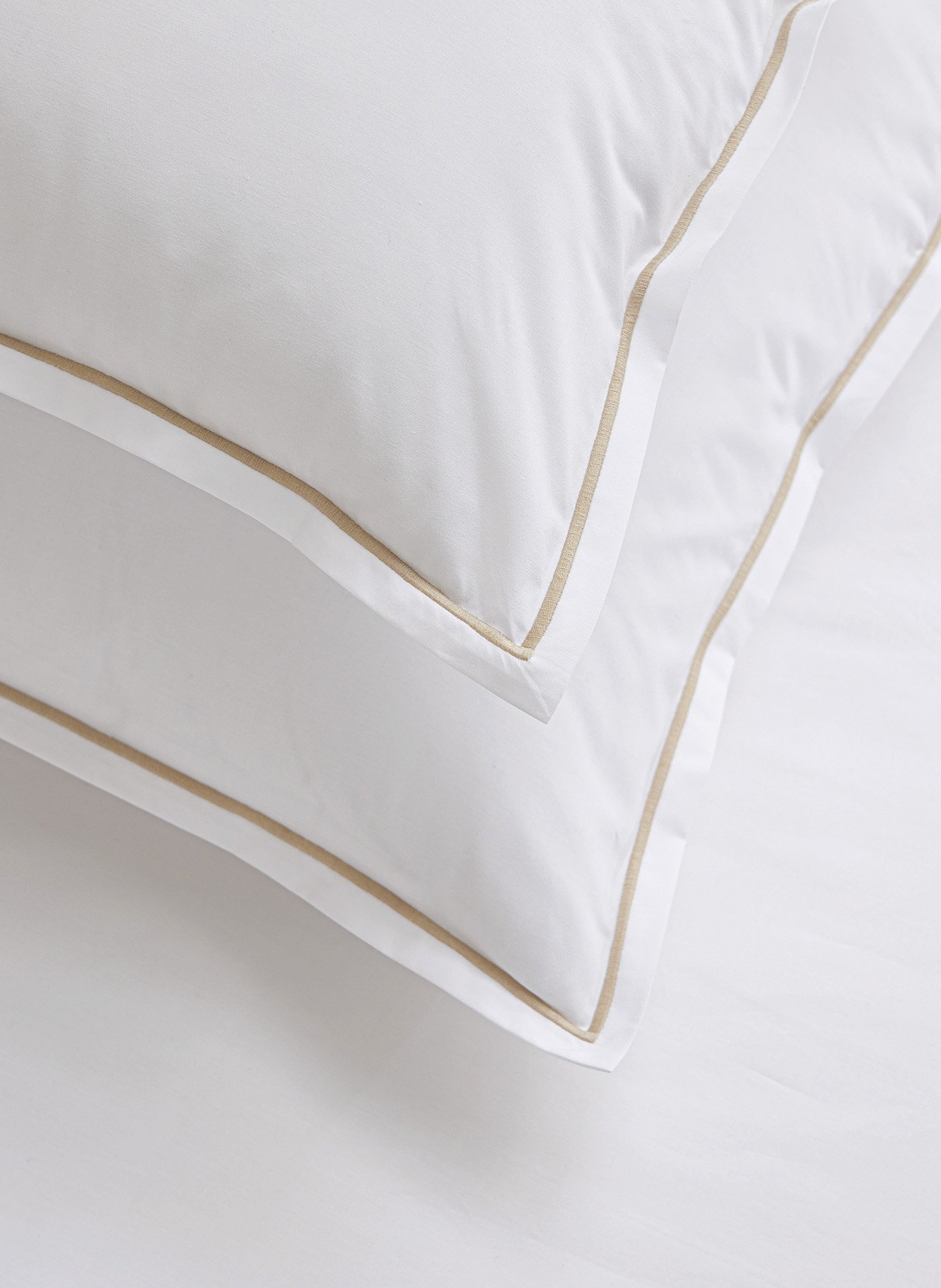 Taie d'oreiller vendôme blanc grège ANNE DE SOLENE Blanc