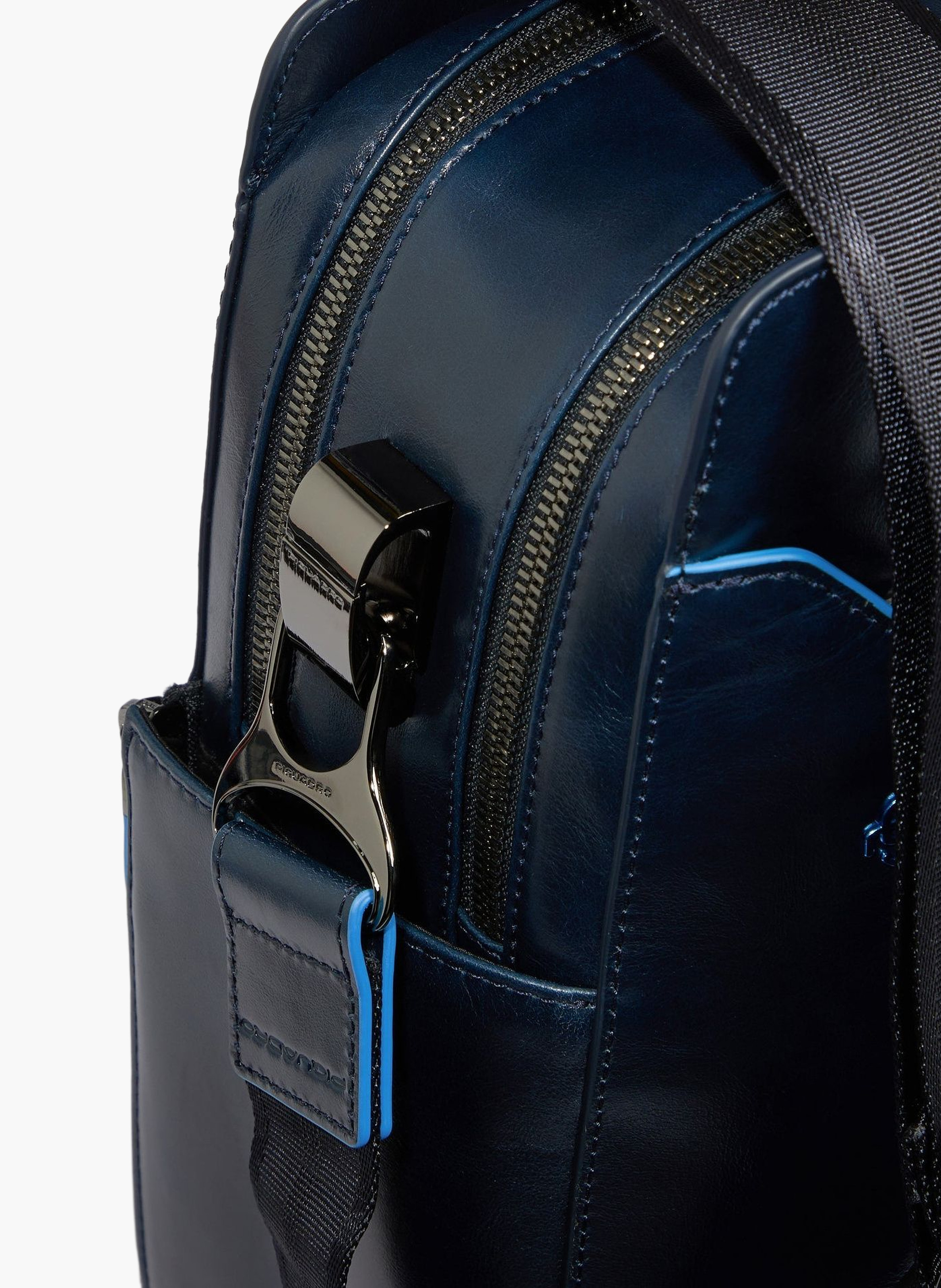 Sac d'ordinateur 15,6" personnalisable PIQUADRO Bleu