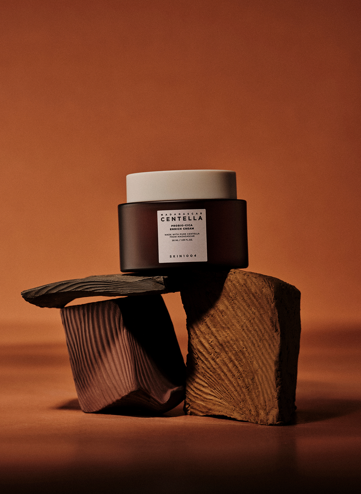 Crème hydratante riche à la centella asiatica et aux probiotiques SKIN1004 No color