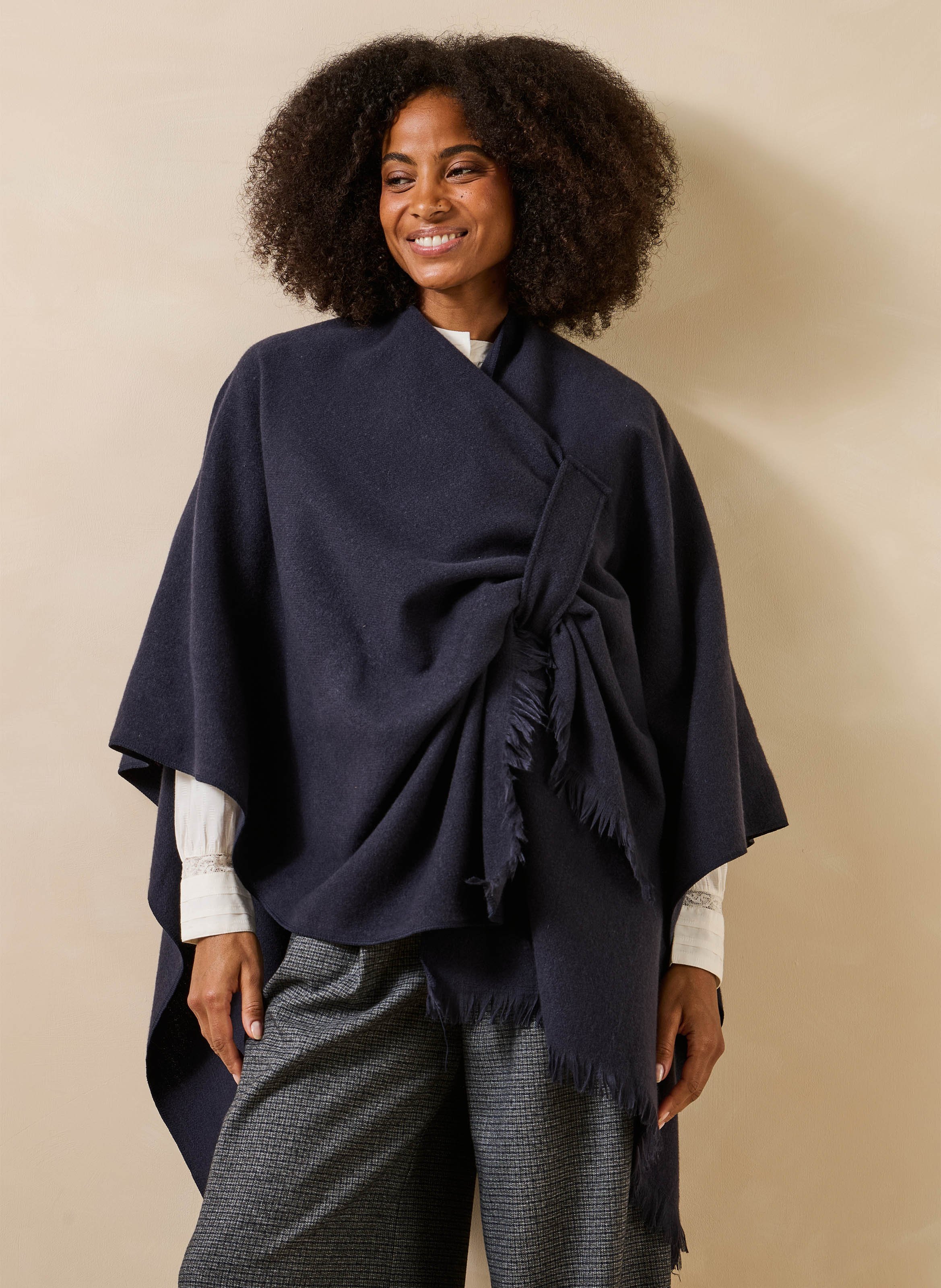 Ruime poncho met franjes LA FEE MARABOUTEE Blauw