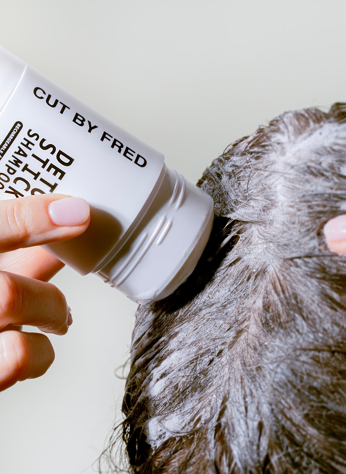 Detox Stick Shampoo CUT BY FRED No color