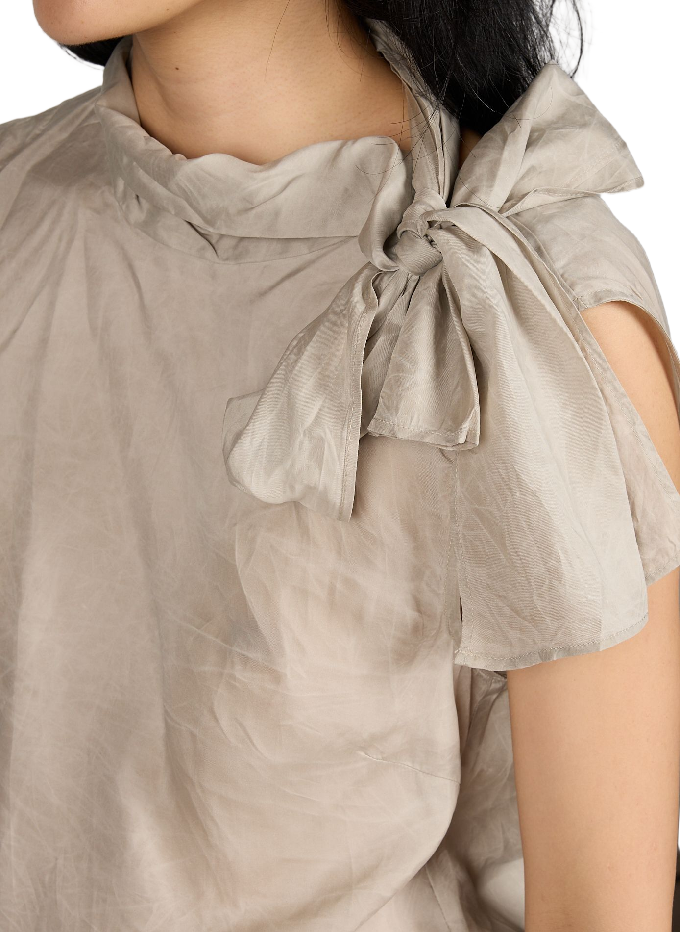 Top sans manches col lavallière OUR LEGACY Beige