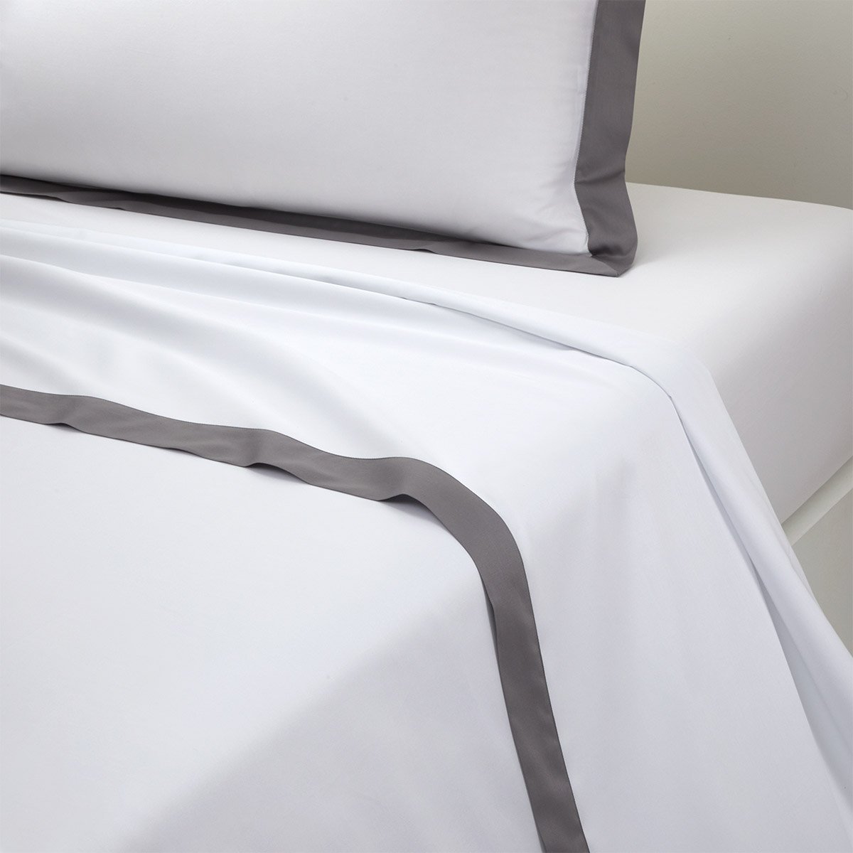 Drap plat en satin, linéa YVES DELORME Gris